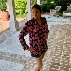 Lily Pulitzer Floral Blouse-Perfect for Spring & Summer and Fall